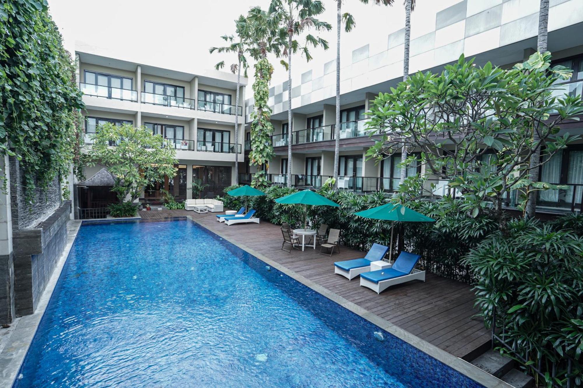 โรงแรมเดกูต้า กูตา ภายนอก รูปภาพ