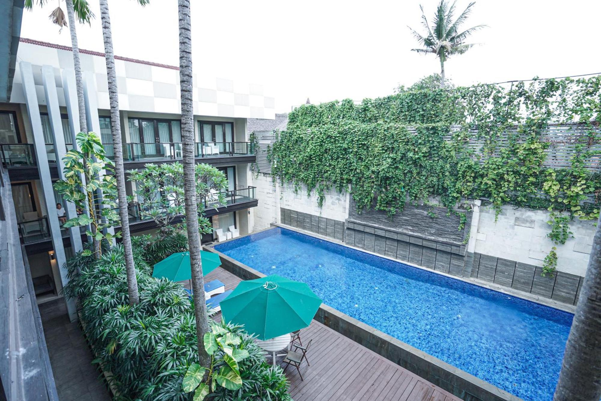 โรงแรมเดกูต้า กูตา ภายนอก รูปภาพ